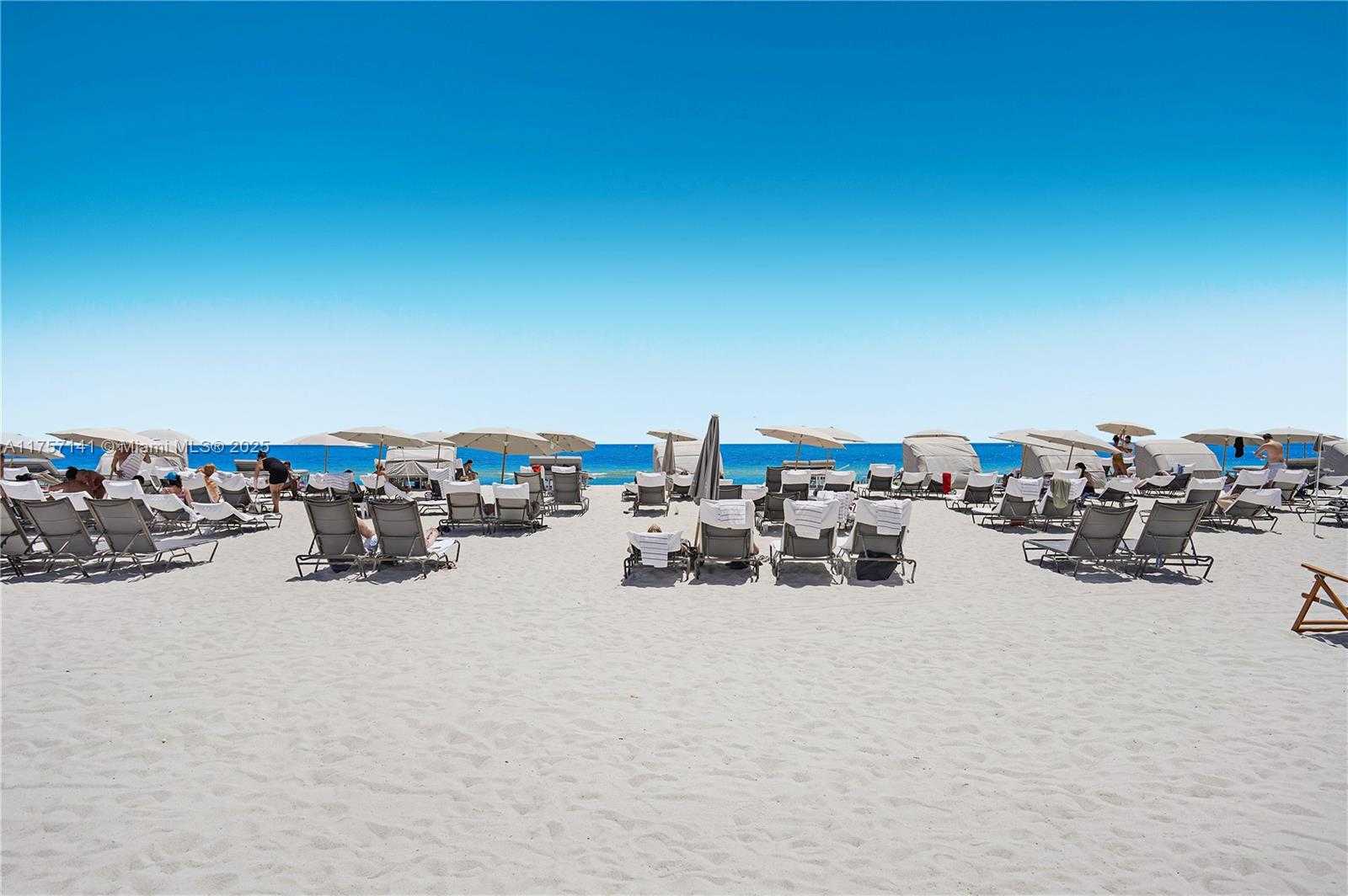 Small Image of 4401 COLLINS AVE #702/704, Miami Beach Number 41