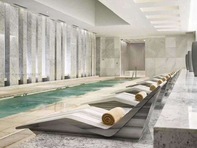 Small Image of 4401 COLLINS AVE #702/704, Miami Beach Number 46
