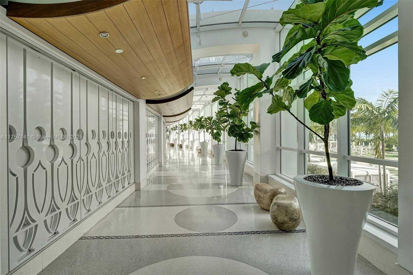 Small Image of 4401 COLLINS AVE #702/704, Miami Beach Number 51