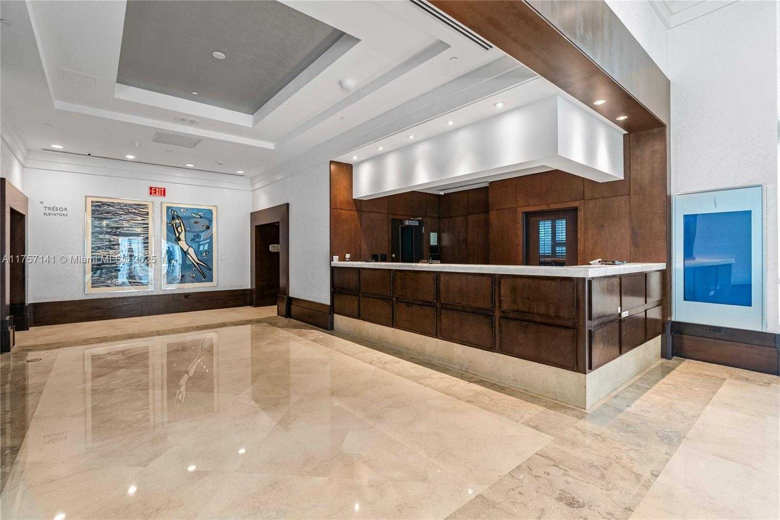 Small Image of 4401 COLLINS AVE #702/704, Miami Beach Number 56