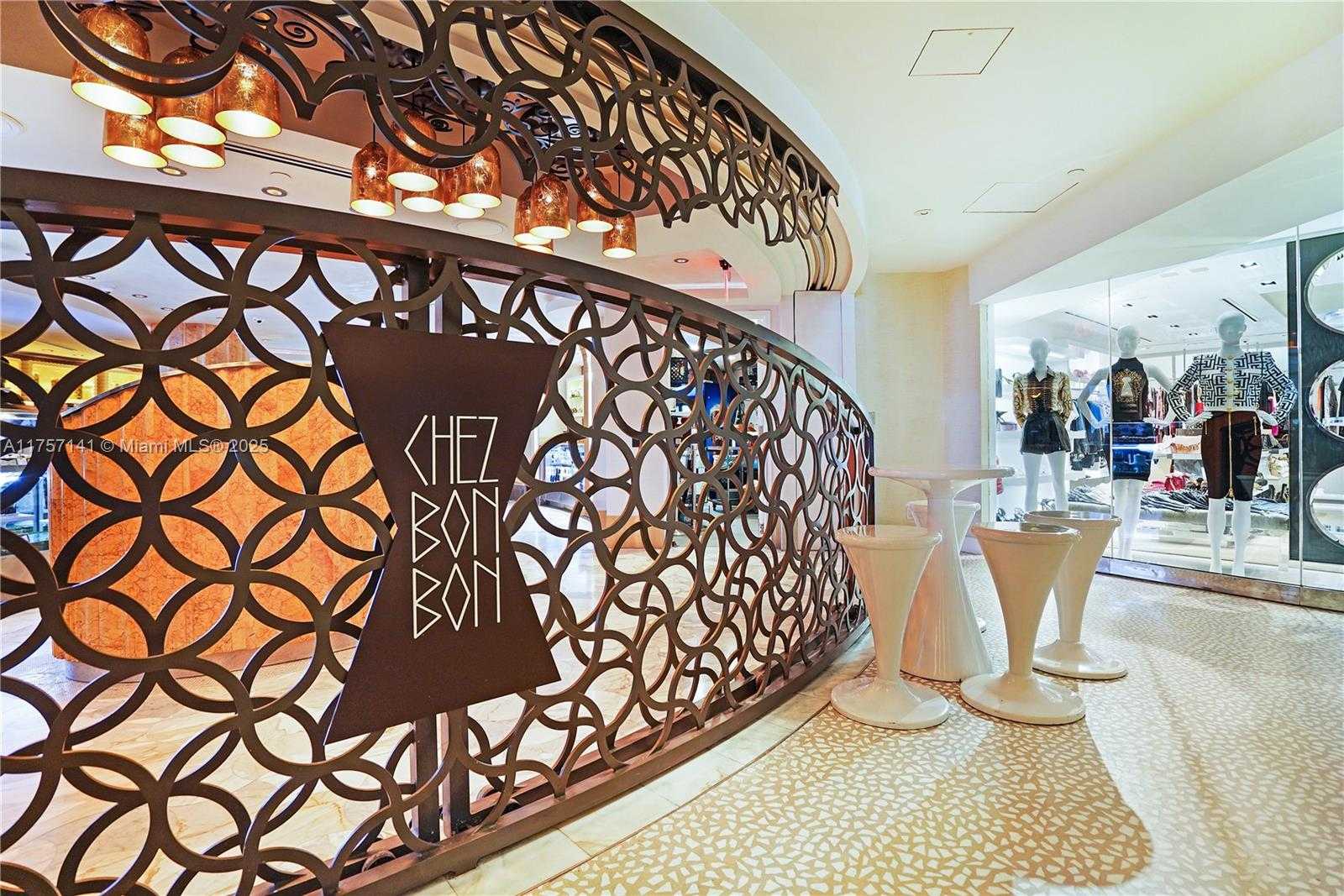 Small Image of 4401 COLLINS AVE #702/704, Miami Beach Number 59