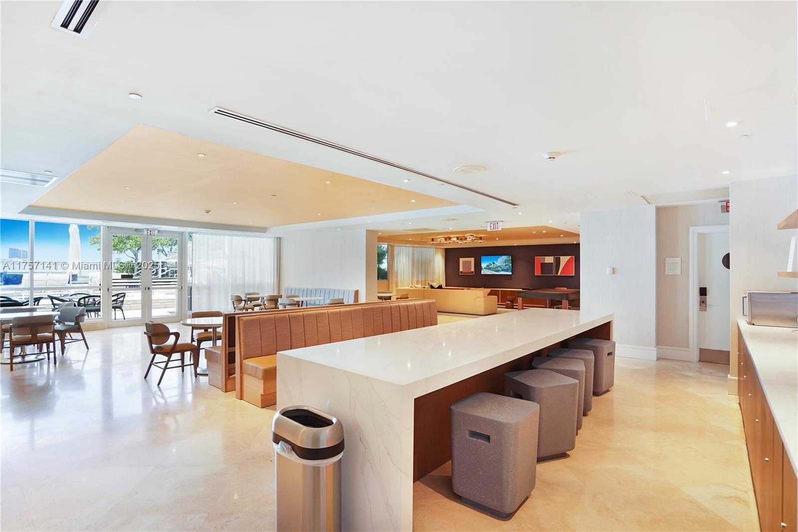Small Image of 4401 COLLINS AVE #702/704, Miami Beach Number 64