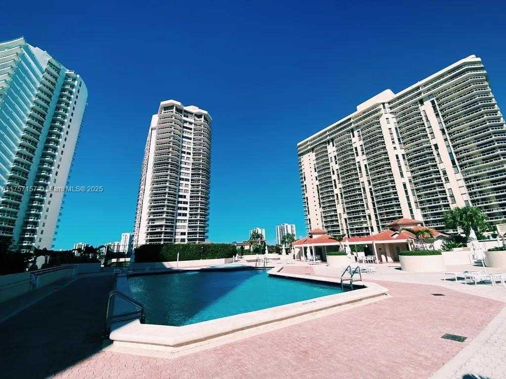 Small Image of 20185 EAST COUNTRY CLUB DR #TS-3, Aventura Number 14