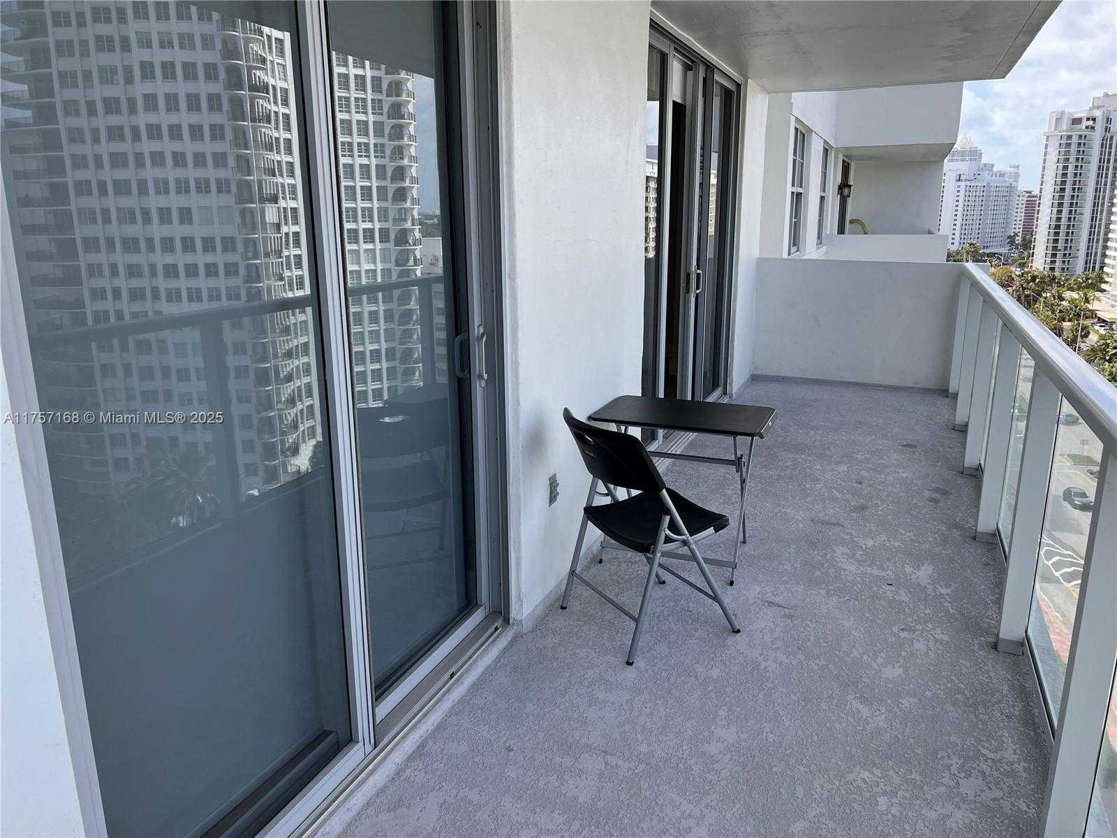 Small Image of 5701 COLLINS AVE #1215, Miami Beach Number 14