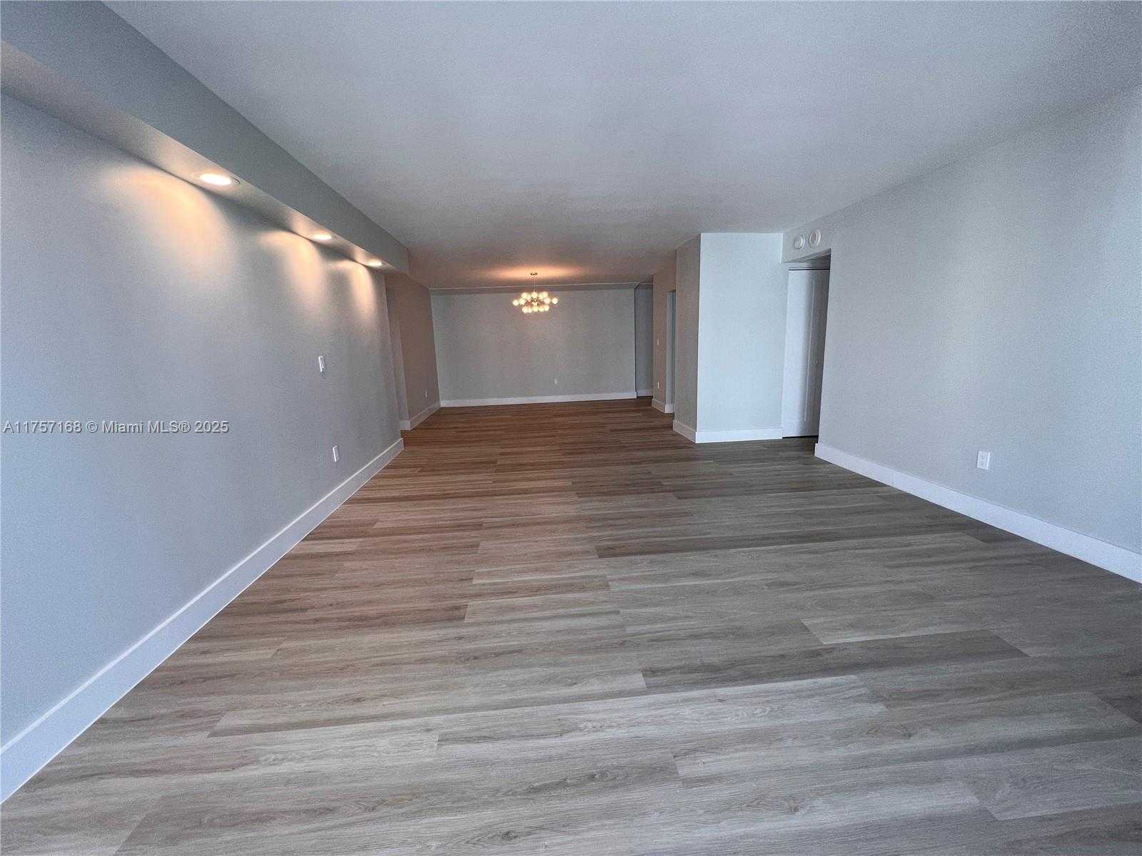 Small Image of 5701 COLLINS AVE #1215, Miami Beach Number 45