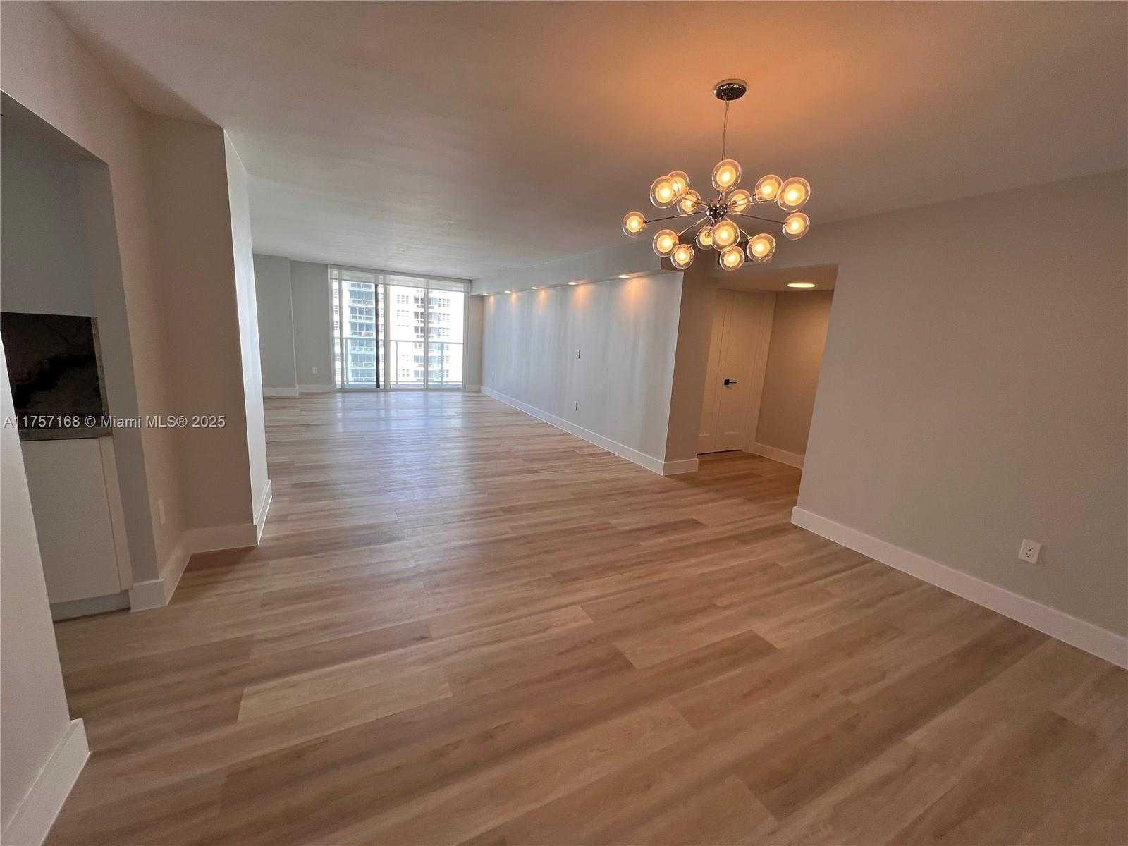 Small Image of 5701 COLLINS AVE #1215, Miami Beach Number 8
