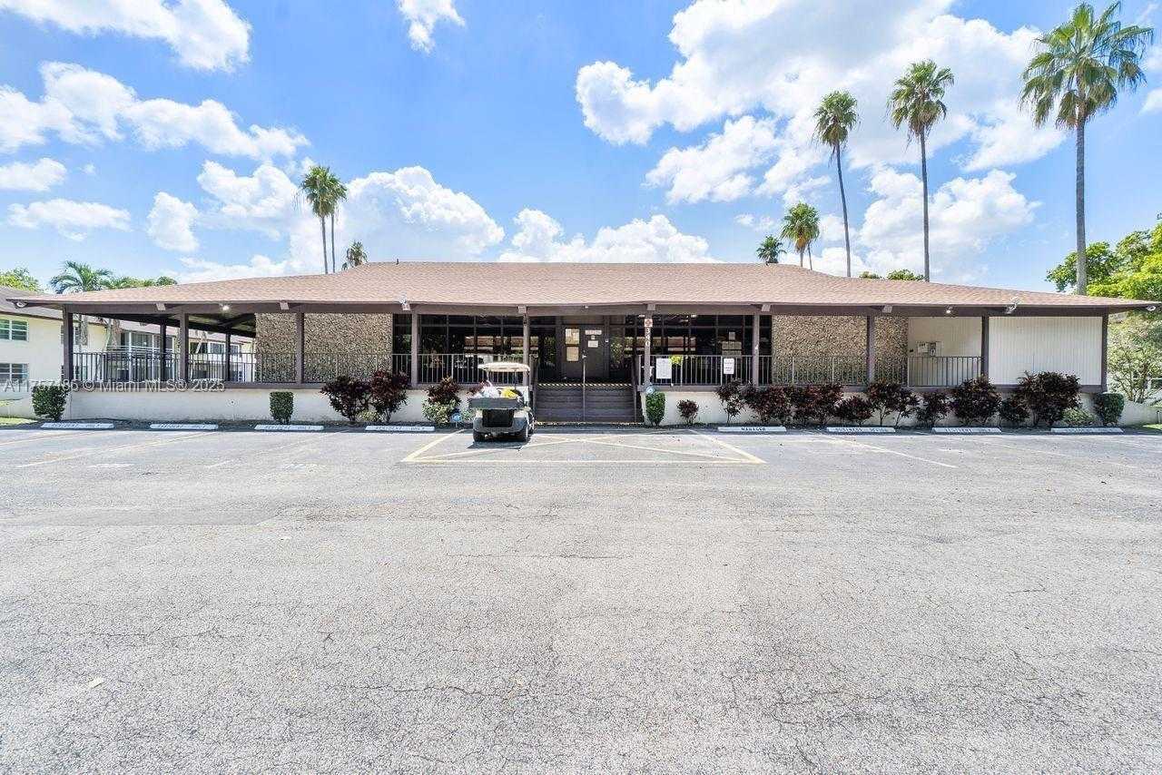 Small Image of 480 NORTH LAUREL DR #1A, Margate Number 14