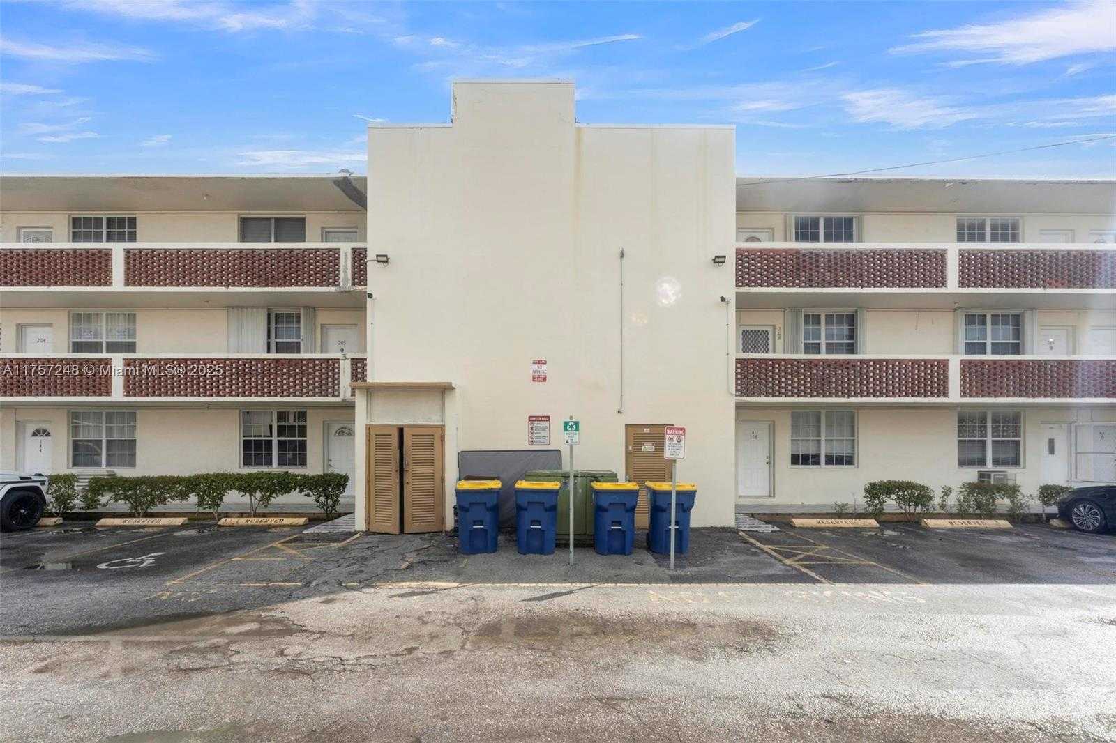 Small Image of 1800 79TH ST CSWY #A101, North Bay Village Number 27