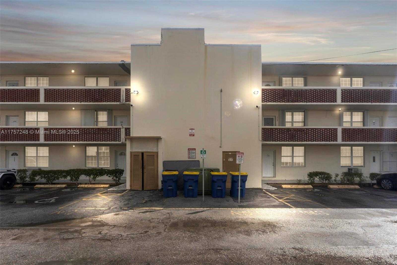 Small Image of 1800 79TH ST CSWY #A101, North Bay Village Number 39