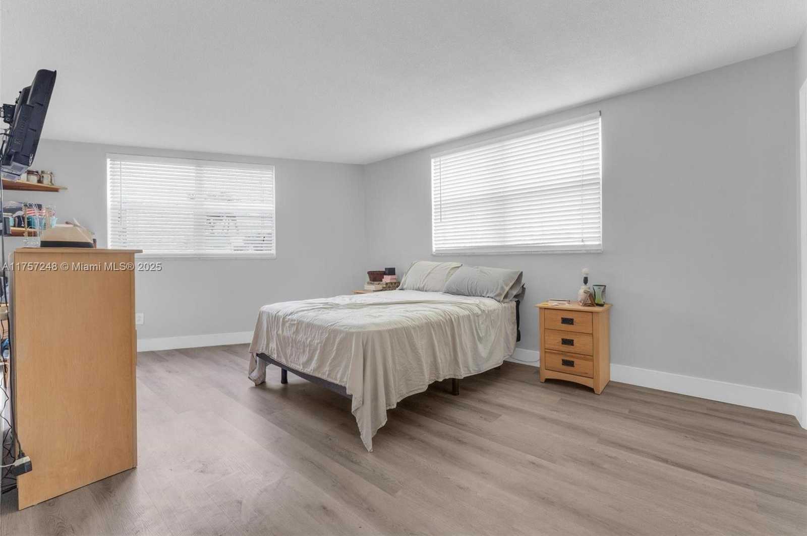 Small Image of 1800 79TH ST CSWY #A101, North Bay Village Number 7