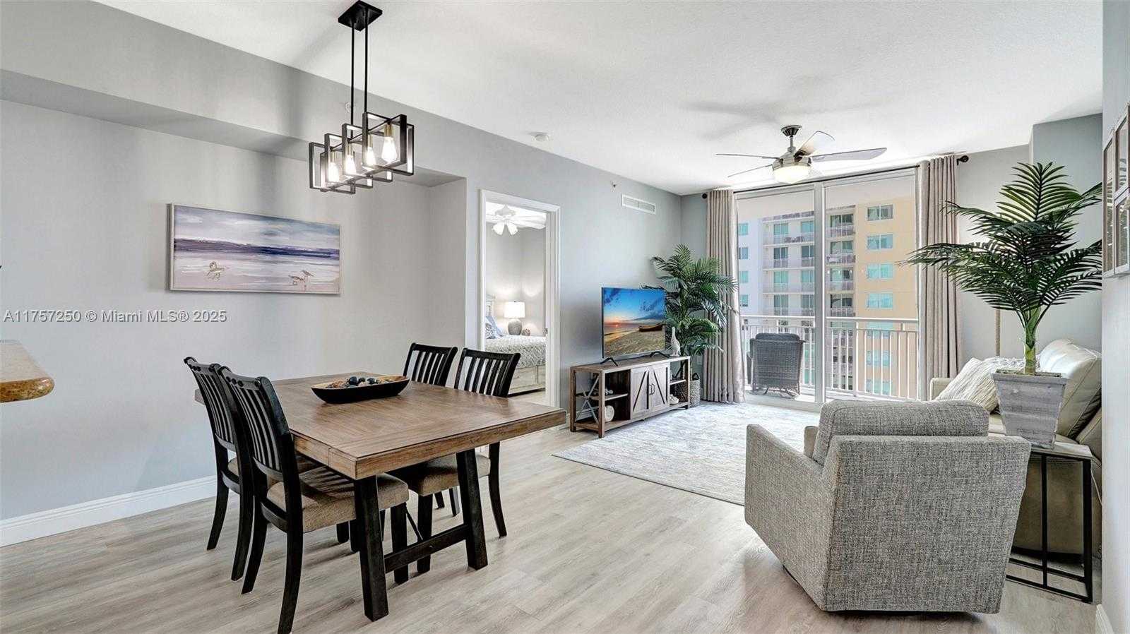 Small Image of 1745 EAST HALLANDALE BEACH BLVD #905W, Hallandale Beach Number 3