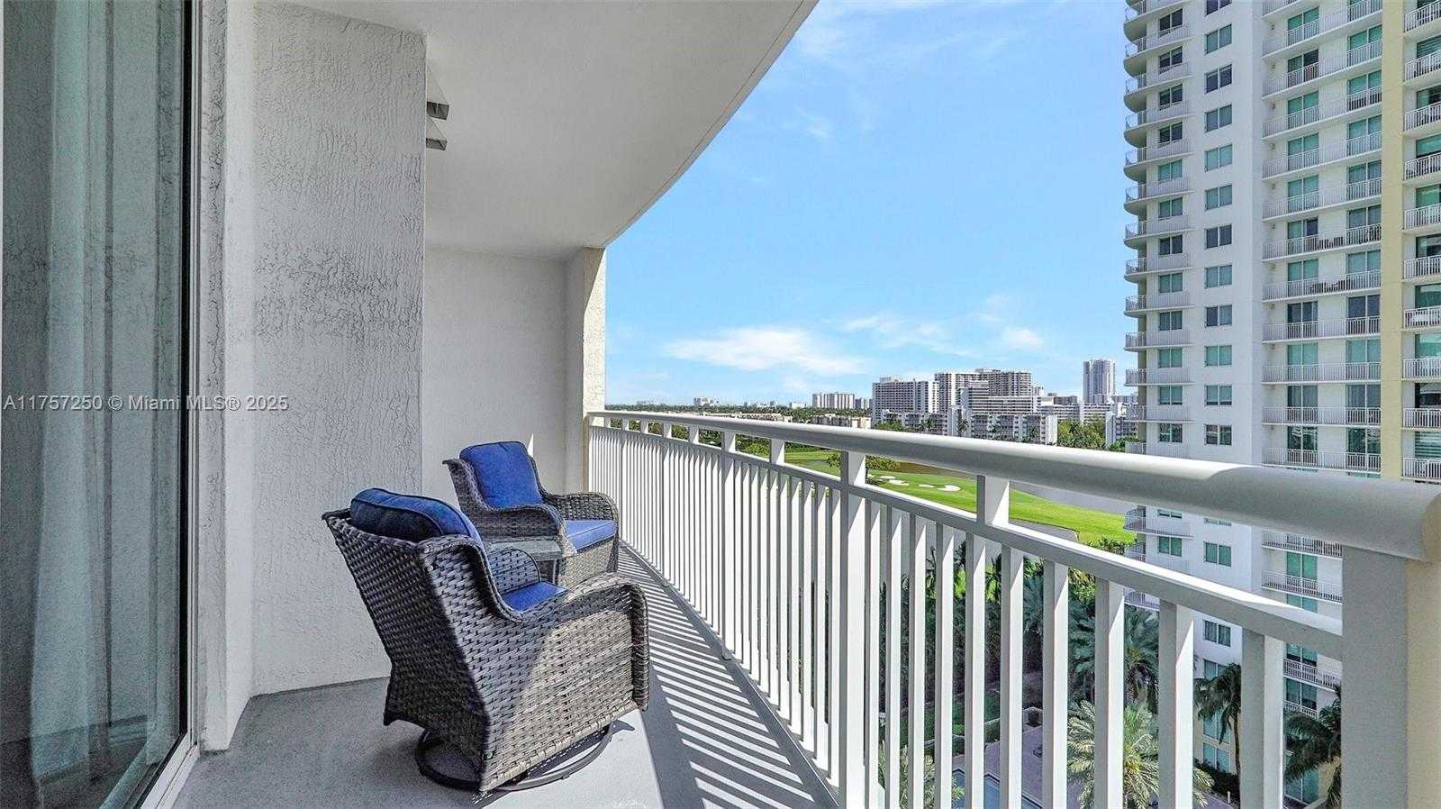 Small Image of 1745 EAST HALLANDALE BEACH BLVD #905W, Hallandale Beach Number 7