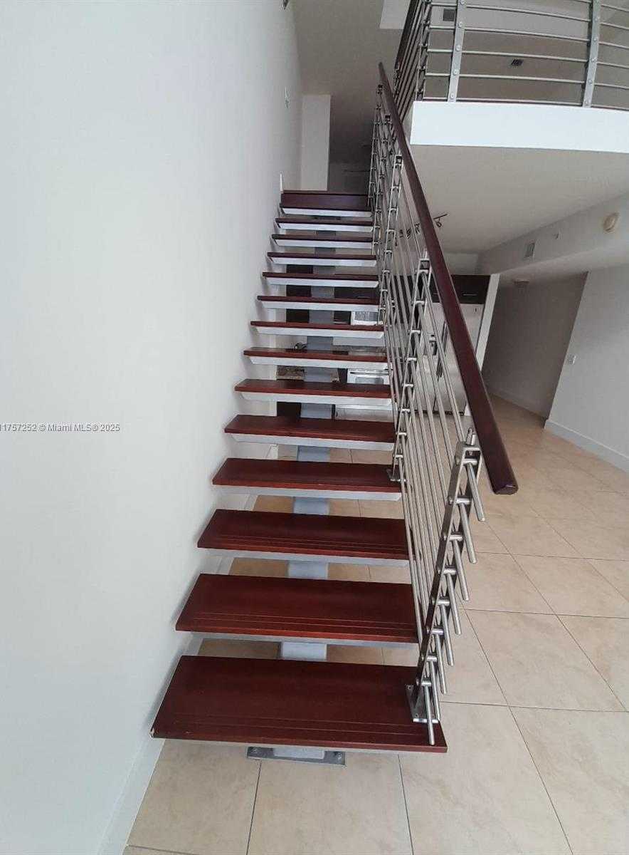 Small Image of 41 SOUTH EAST 5TH ST #2215, Miami Number 9