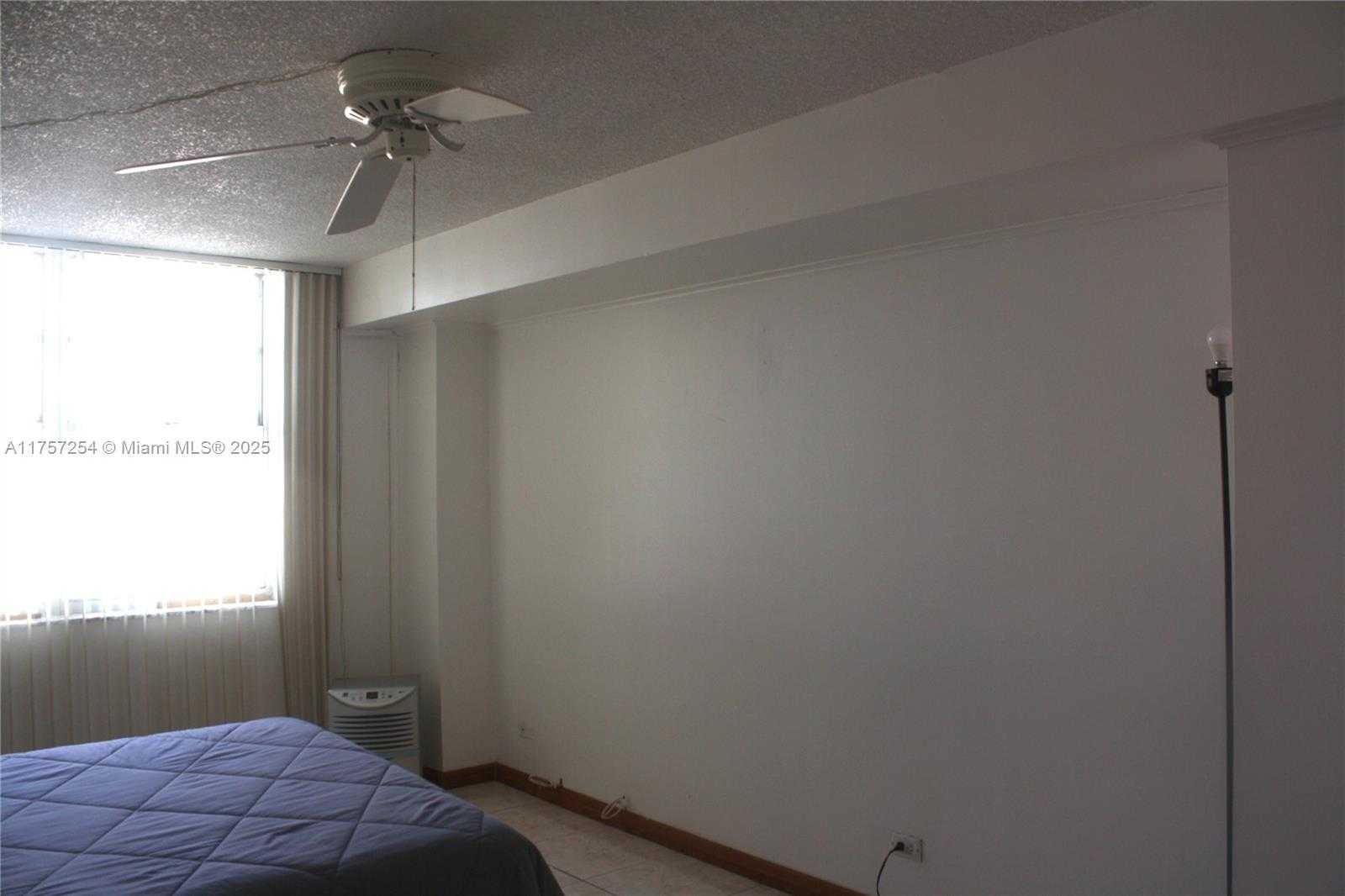 Small Image of 250 174TH ST #1809, Sunny Isles Beach Number 11