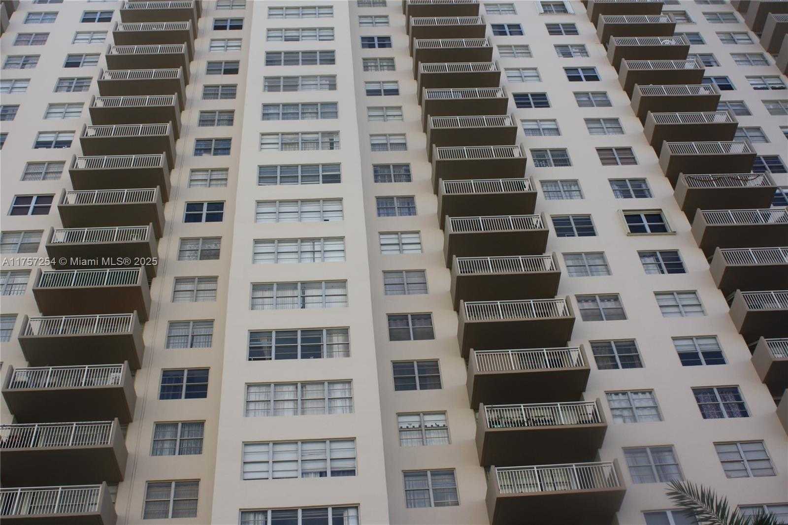 Small Image of 250 174TH ST #1809, Sunny Isles Beach Number 38