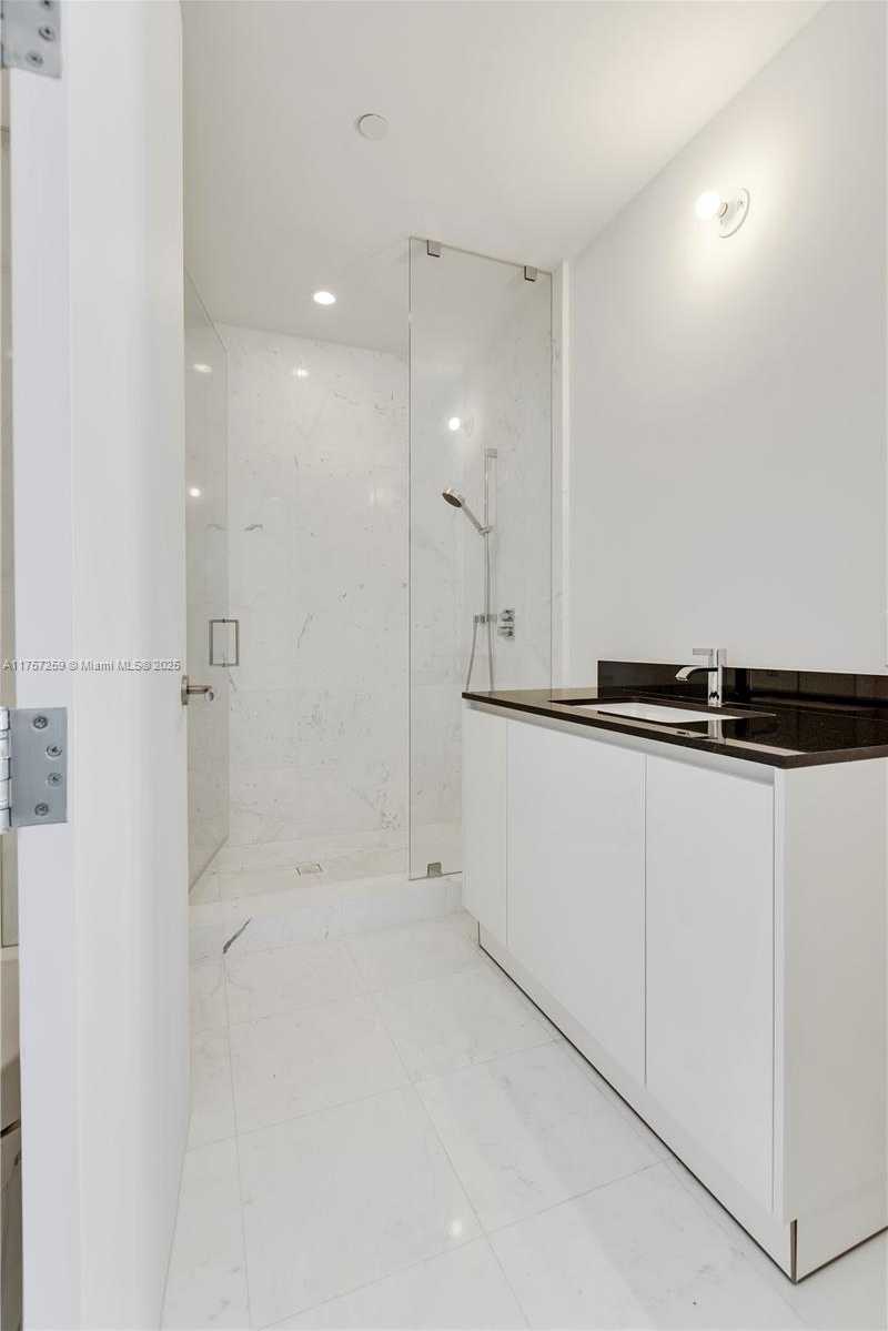 Small Image of 18555 COLLINS AVE #3205, Sunny Isles Beach Number 15