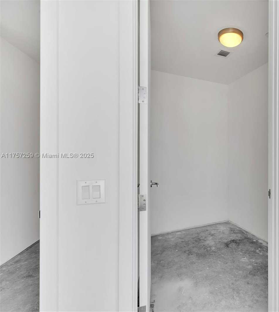 Small Image of 18555 COLLINS AVE #3205, Sunny Isles Beach Number 21