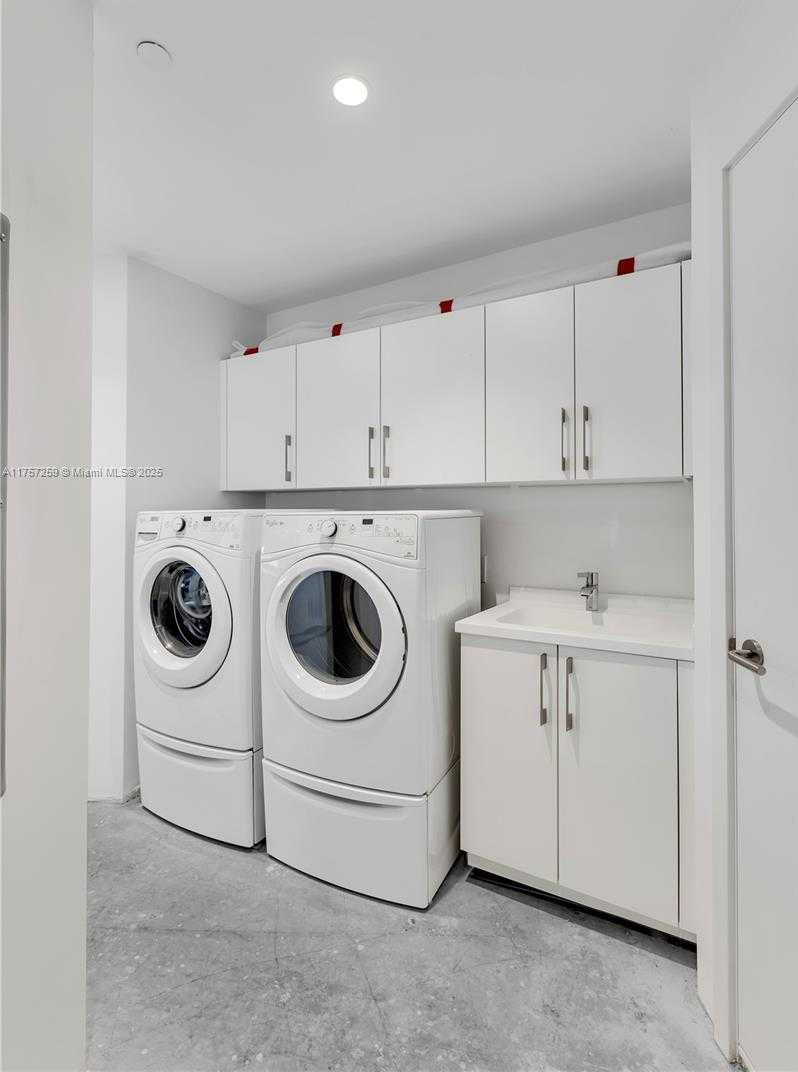 Small Image of 18555 COLLINS AVE #3205, Sunny Isles Beach Number 32