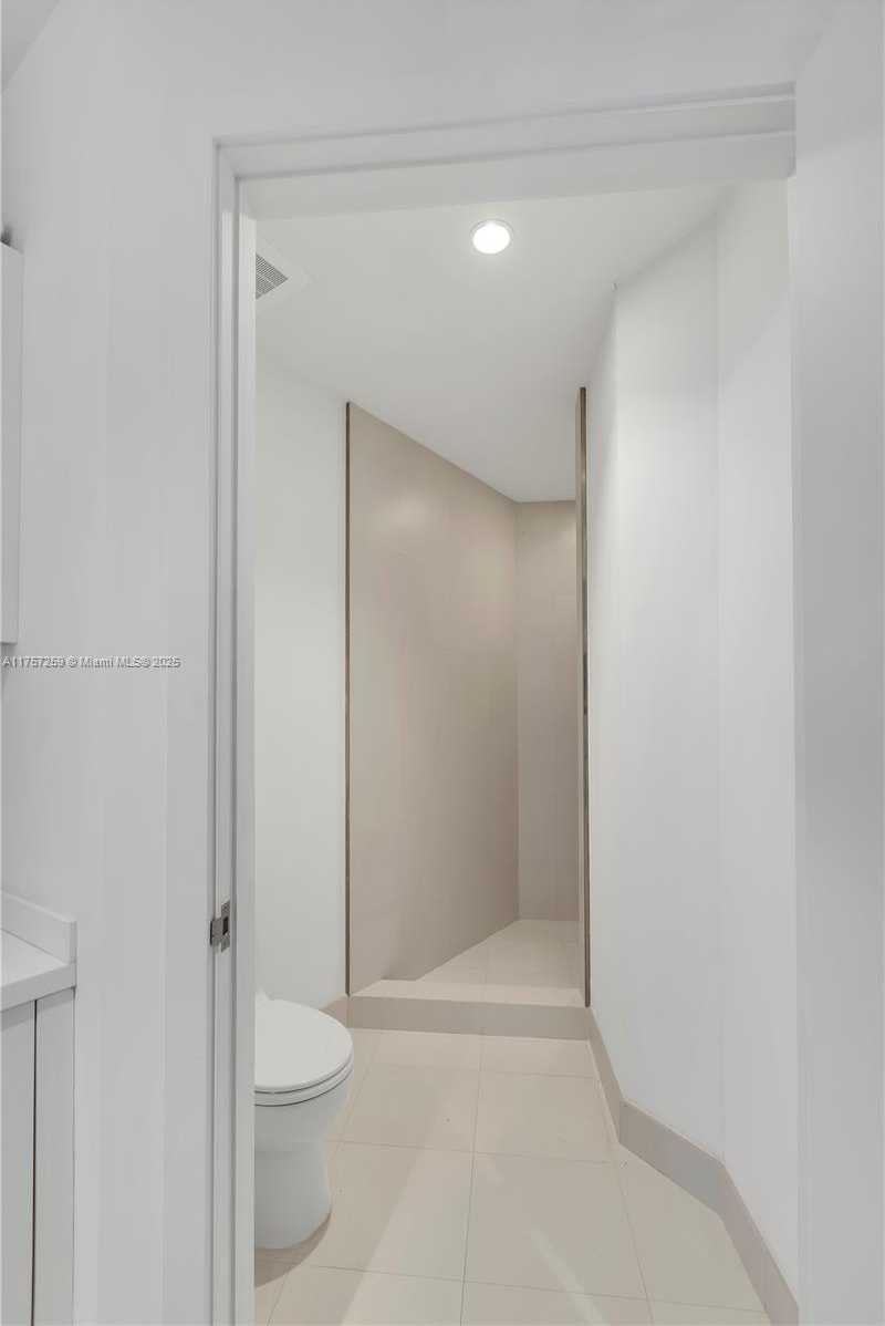 Small Image of 18555 COLLINS AVE #3205, Sunny Isles Beach Number 33