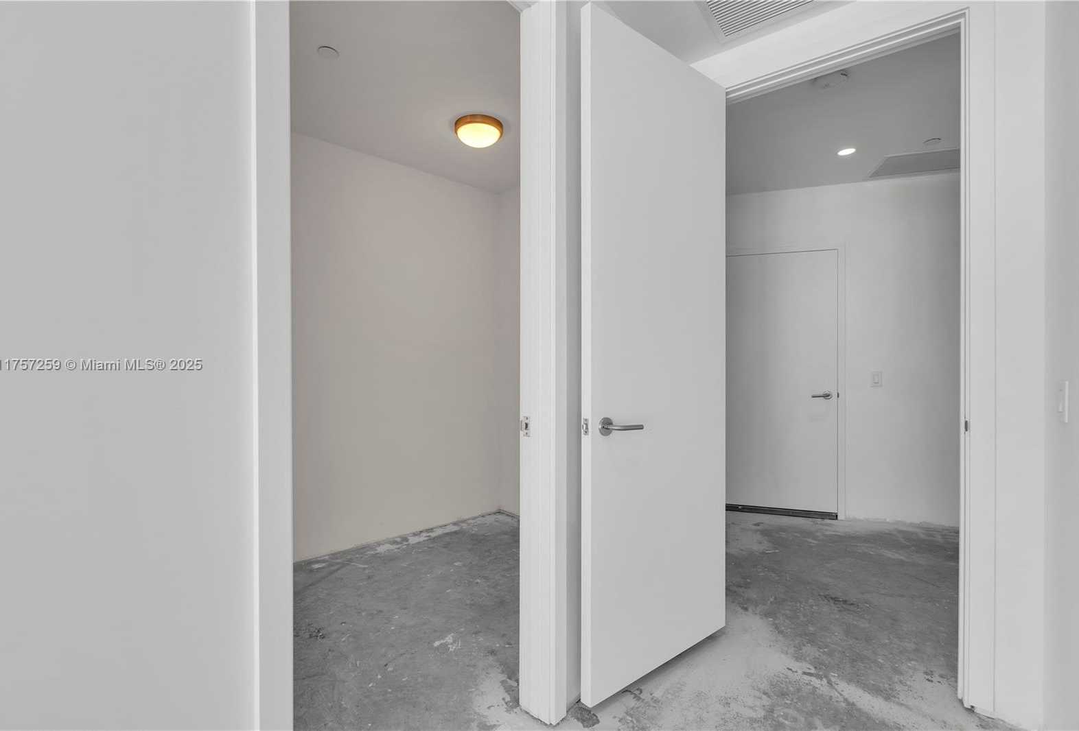 Small Image of 18555 COLLINS AVE #3205, Sunny Isles Beach Number 8