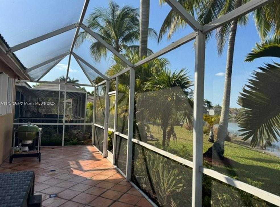 Small Image of 1674 ORION LN, Weston Number 15