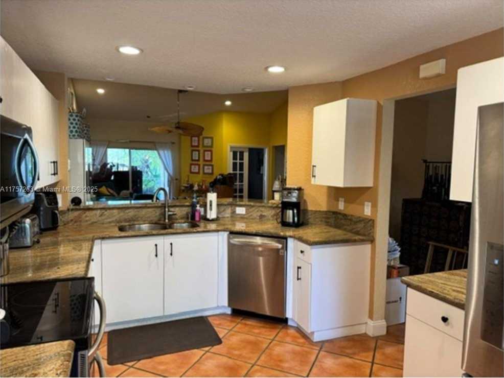 Small Image of 1674 ORION LN, Weston Number 16