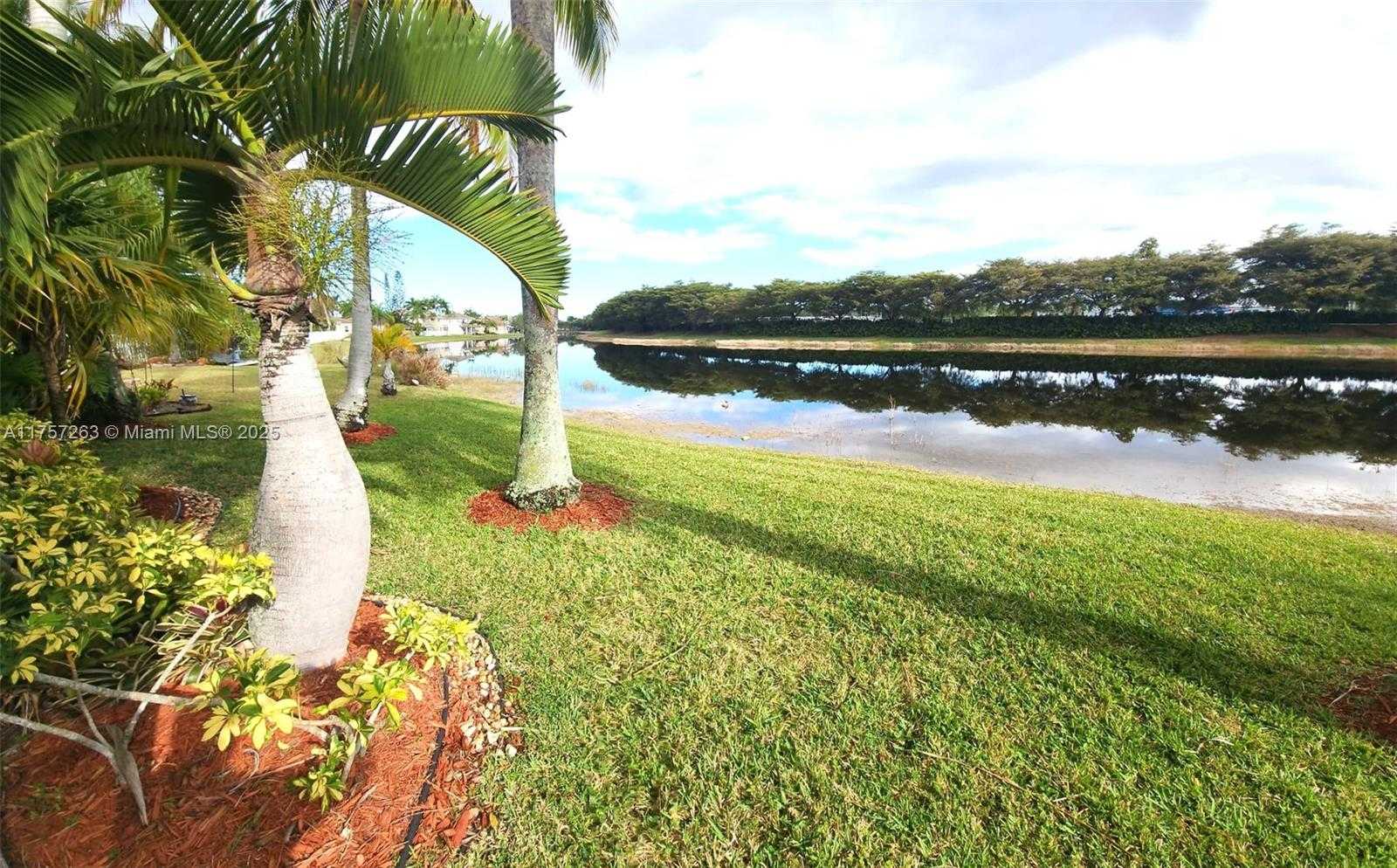 Small Image of 1674 ORION LN, Weston Number 6