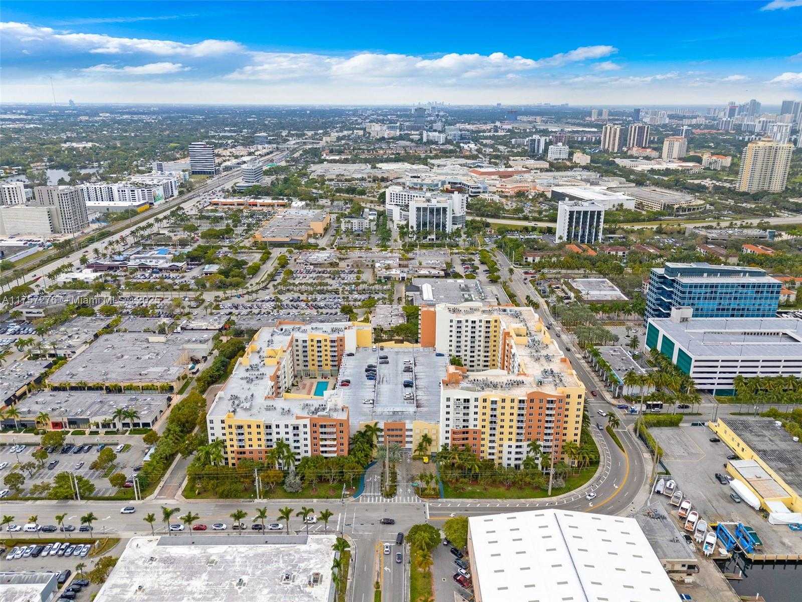 Small Image of 2775 NORTH EAST 187TH ST #PH6, Aventura Number 40