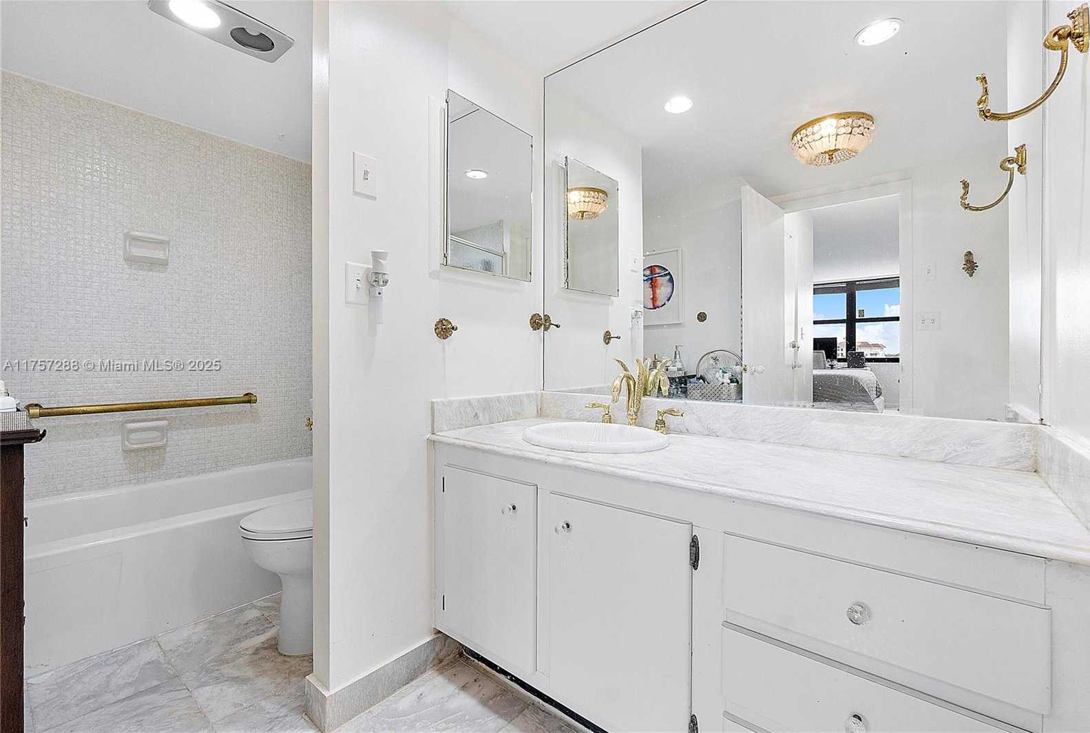 Small Image of 10101 EAST BAY HARBOR DR #702, Bay Harbor Islands Number 11