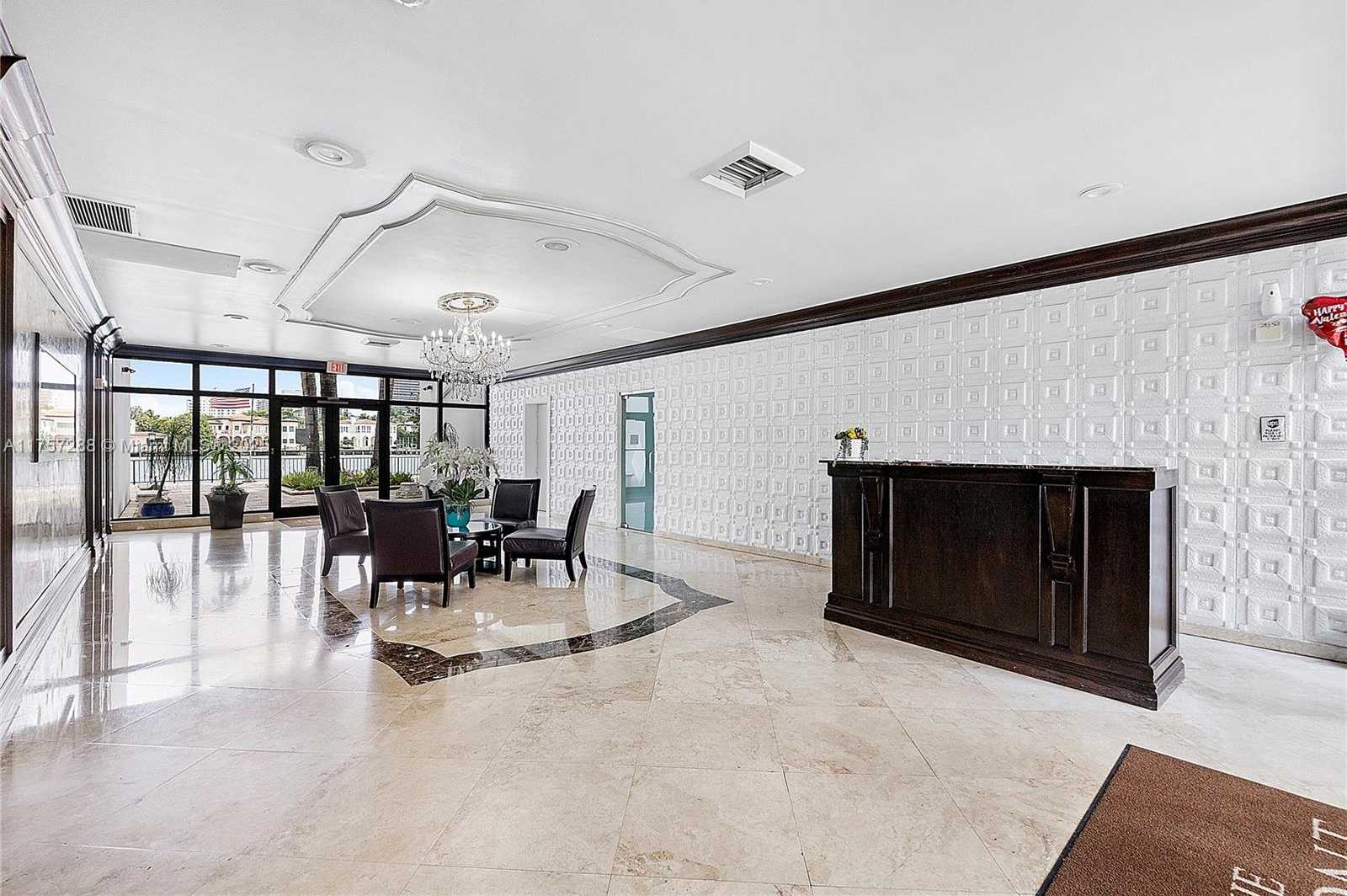 Small Image of 10101 EAST BAY HARBOR DR #702, Bay Harbor Islands Number 13