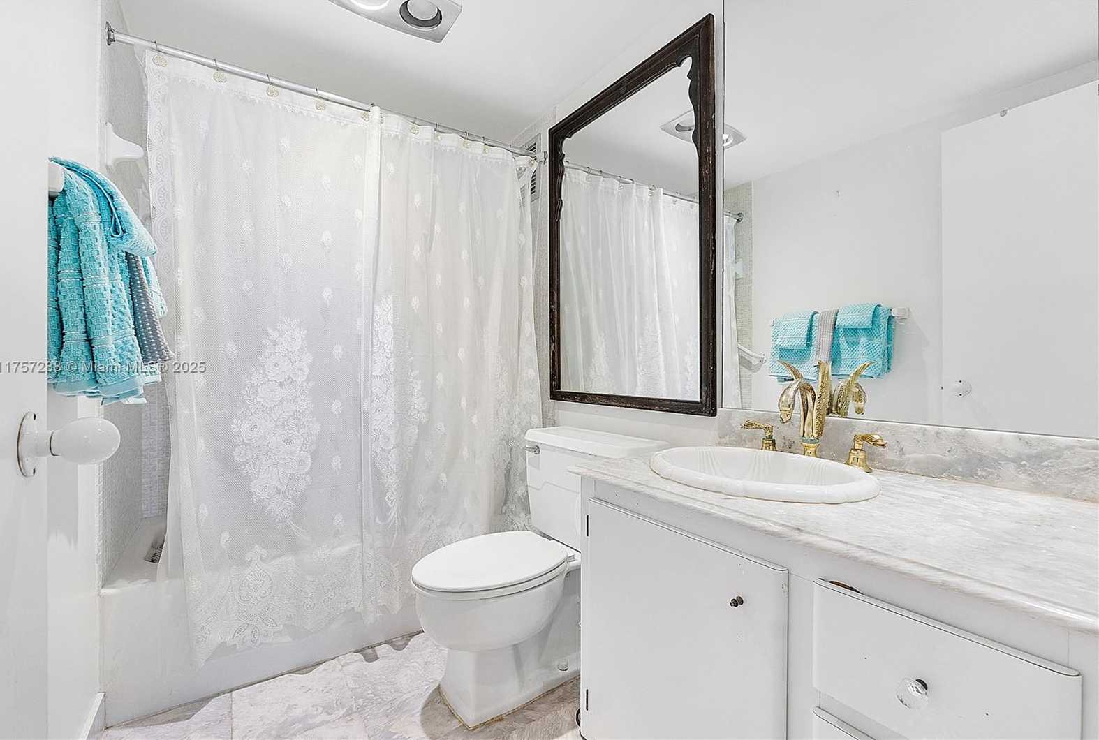 Small Image of 10101 EAST BAY HARBOR DR #702, Bay Harbor Islands Number 7