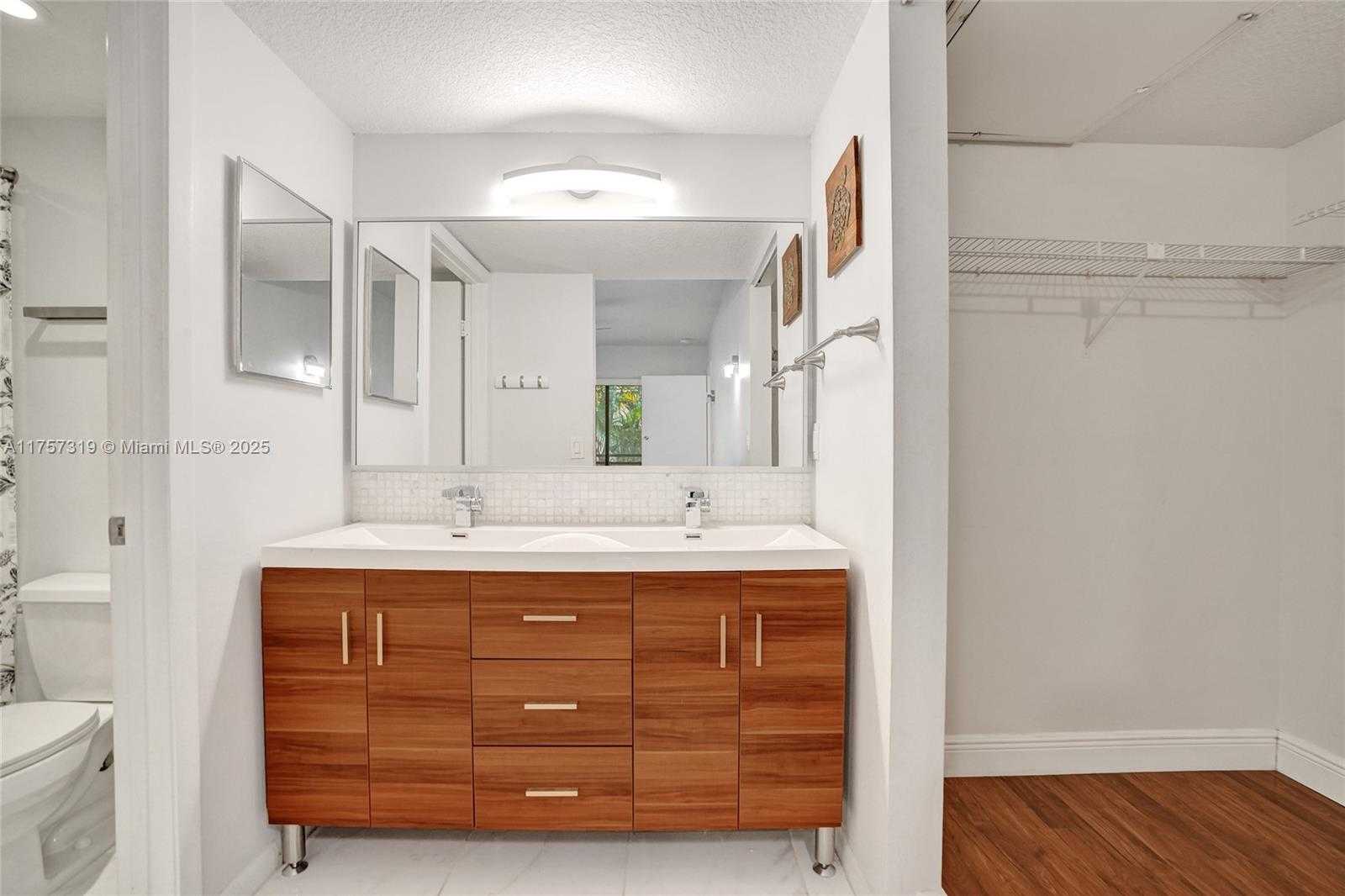Small Image of 9850 NORTH WEST 3RD ST #4, Plantation Number 26