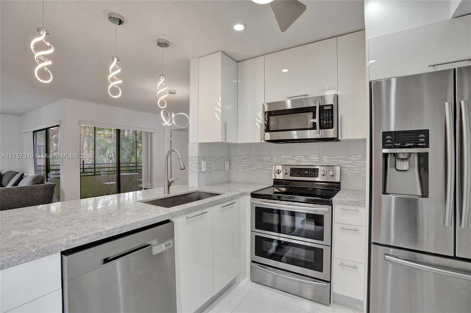 Small Image of 9850 NORTH WEST 3RD ST #4, Plantation Number 3