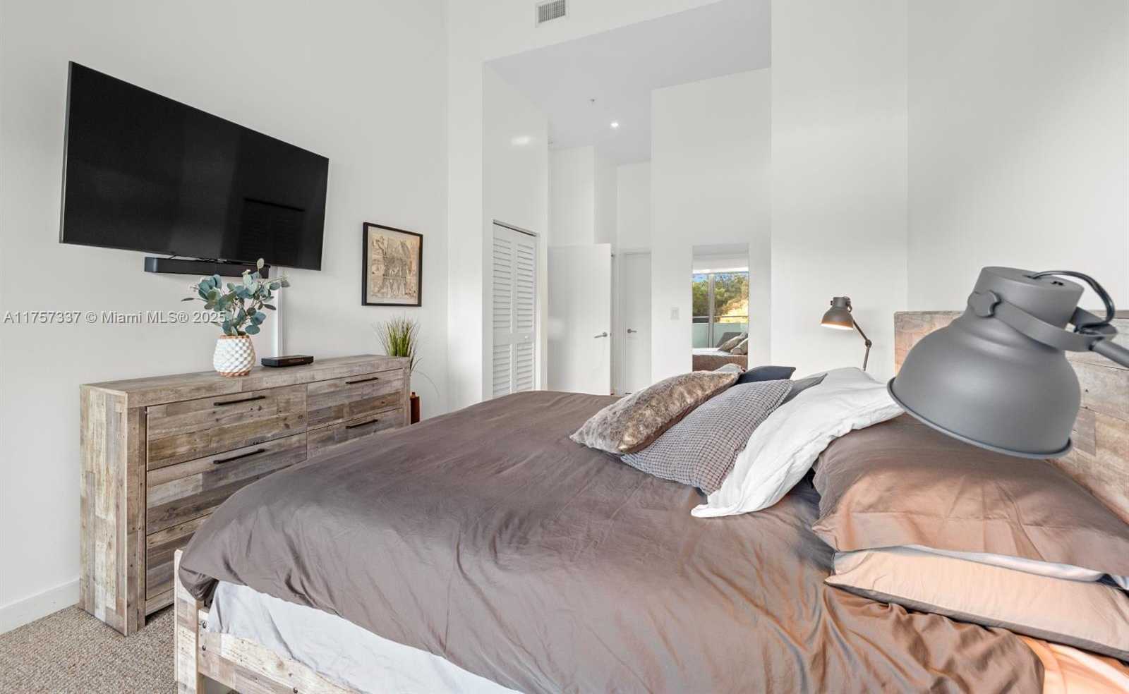 Small Image of 1600 SOUTH WEST 1ST AVE #307, Miami Number 14
