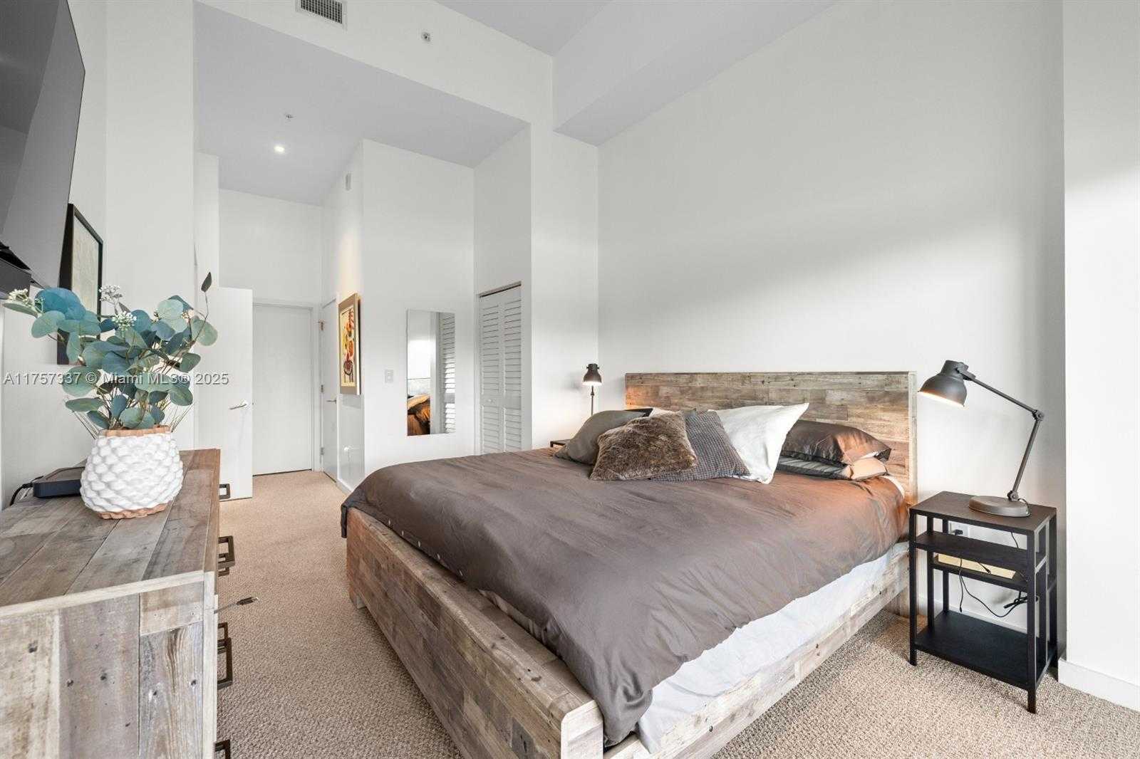 Small Image of 1600 SOUTH WEST 1ST AVE #307, Miami Number 15