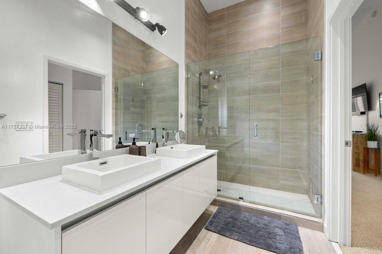 Small Image of 1600 SOUTH WEST 1ST AVE #307, Miami Number 17