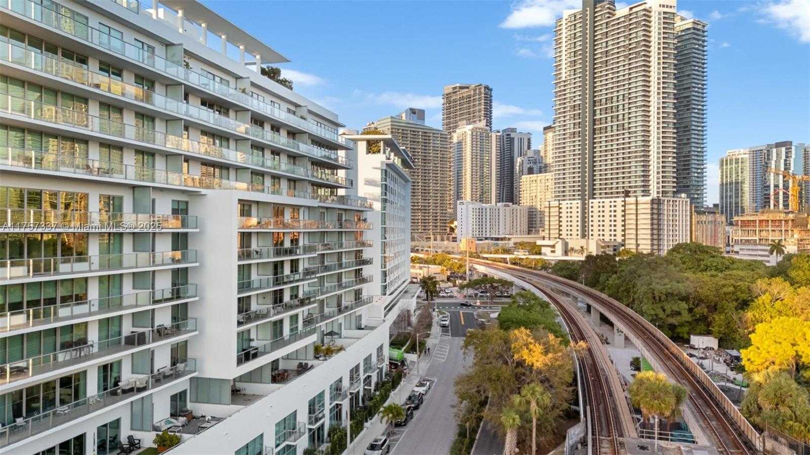 Small Image of 1600 SOUTH WEST 1ST AVE #307, Miami Number 36