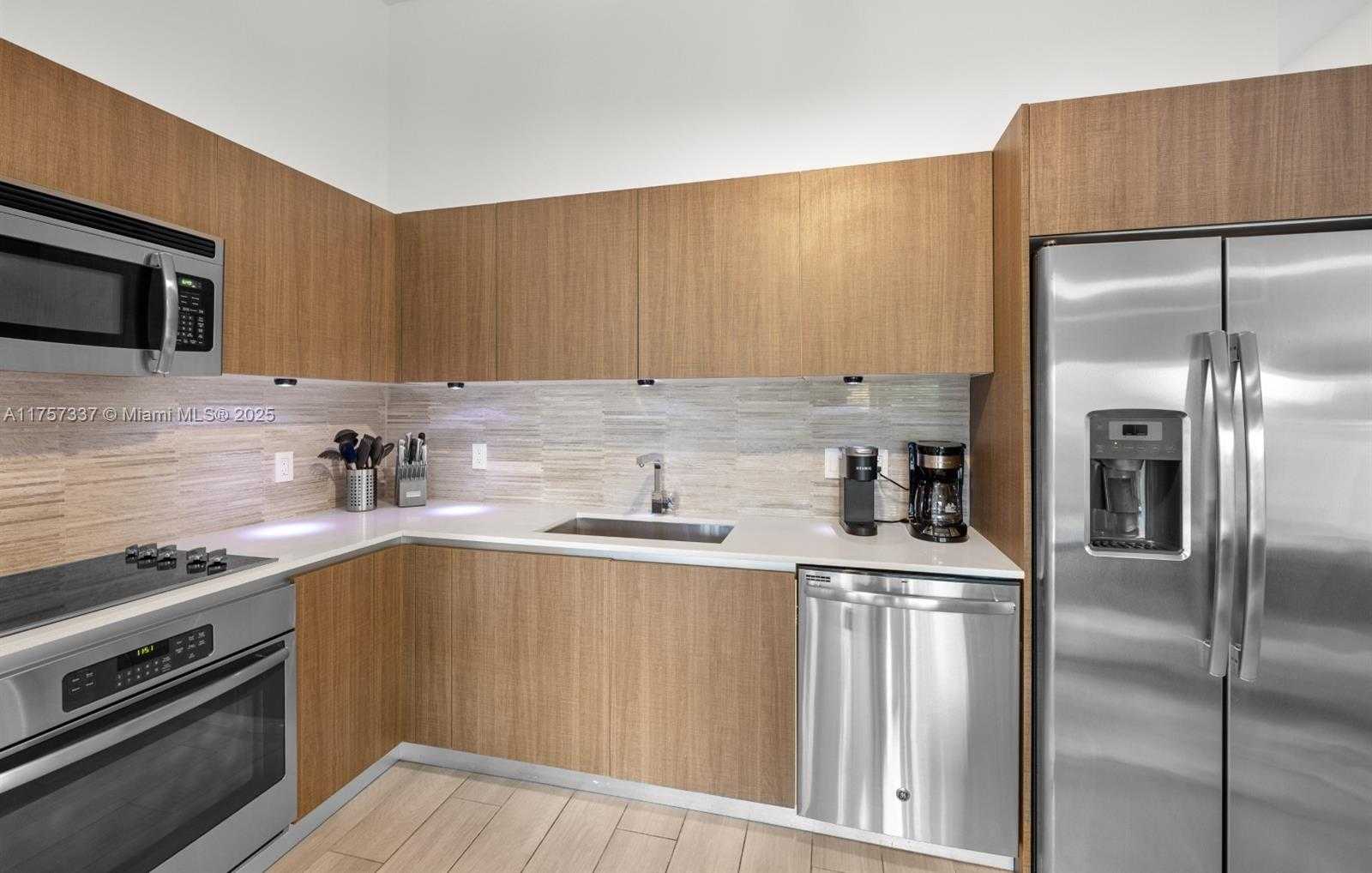 Small Image of 1600 SOUTH WEST 1ST AVE #307, Miami Number 6