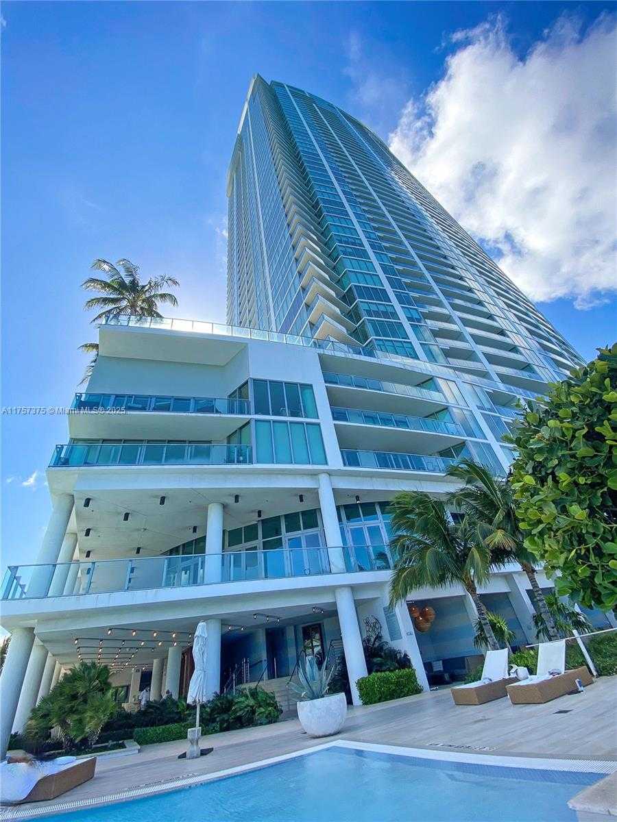Small Image of 2900 NORTH EAST 7TH AVE #2008, Miami Number 23