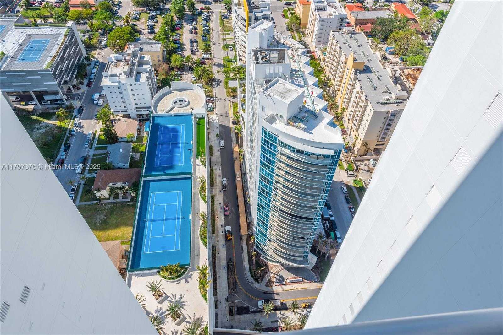 Small Image of 2900 NORTH EAST 7TH AVE #2008, Miami Number 42
