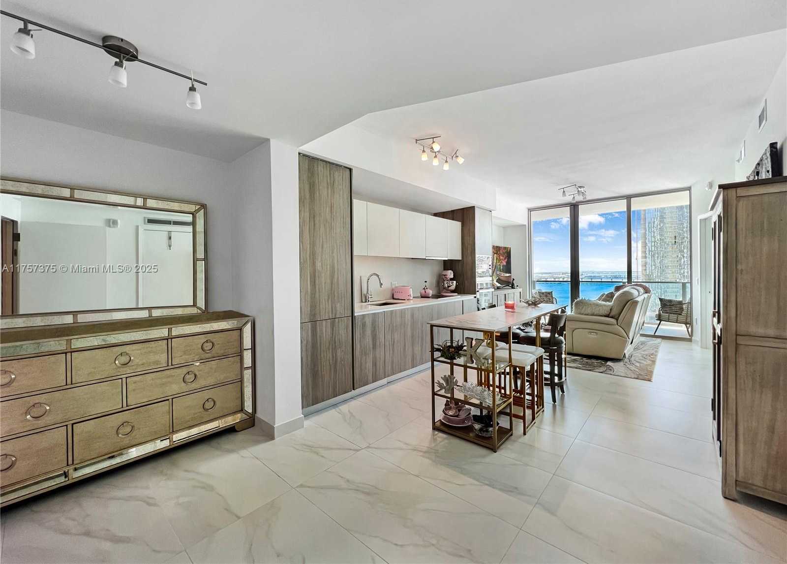 Small Image of 2900 NORTH EAST 7TH AVE #2008, Miami Number 6