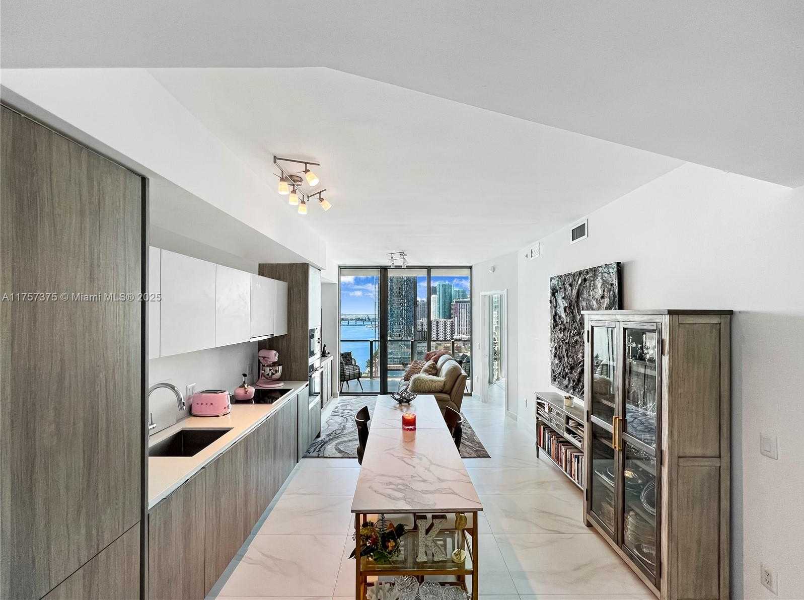 Small Image of 2900 NORTH EAST 7TH AVE #2008, Miami Number 7
