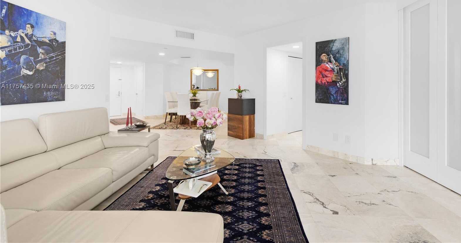 Small Image of 21055 YACHT CLUB DR #902, Aventura Number 11
