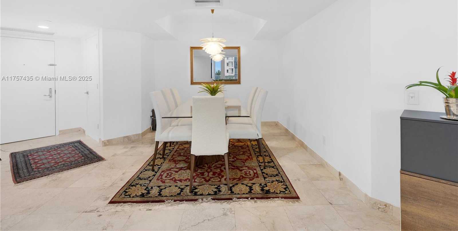 Small Image of 21055 YACHT CLUB DR #902, Aventura Number 12