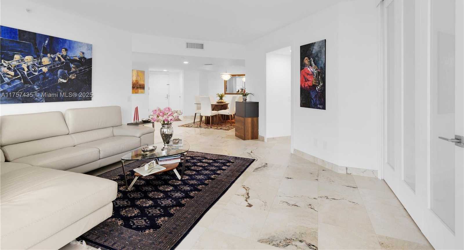 Small Image of 21055 YACHT CLUB DR #902, Aventura Number 2