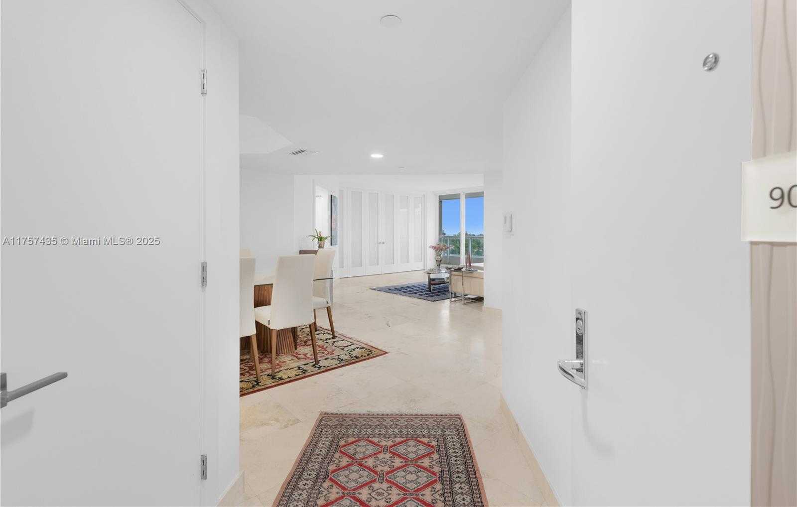 Small Image of 21055 YACHT CLUB DR #902, Aventura Number 4