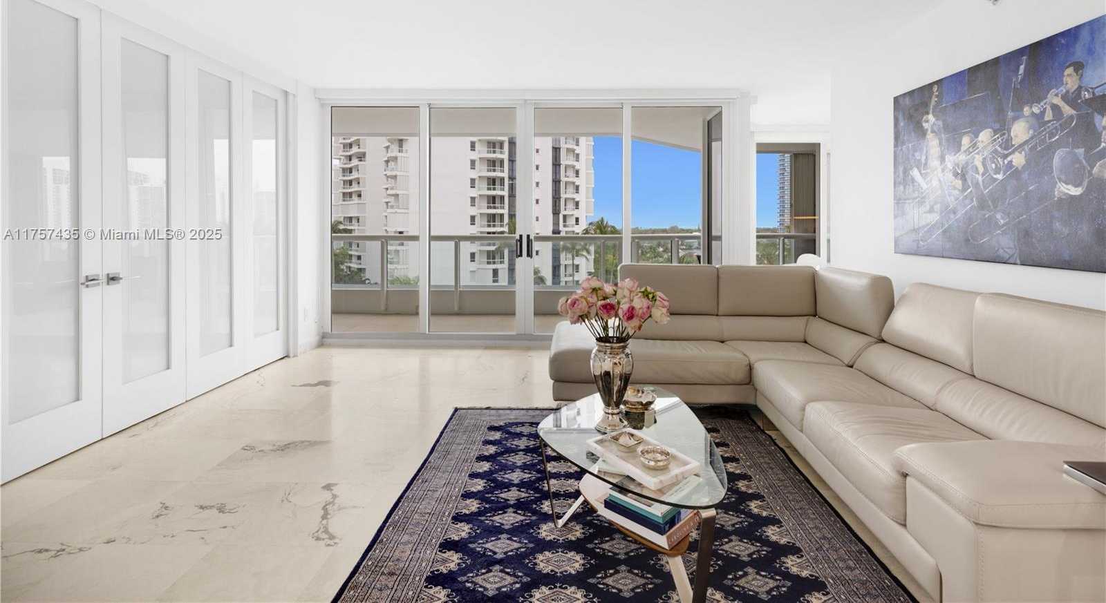 Small Image of 21055 YACHT CLUB DR #902, Aventura Number 9