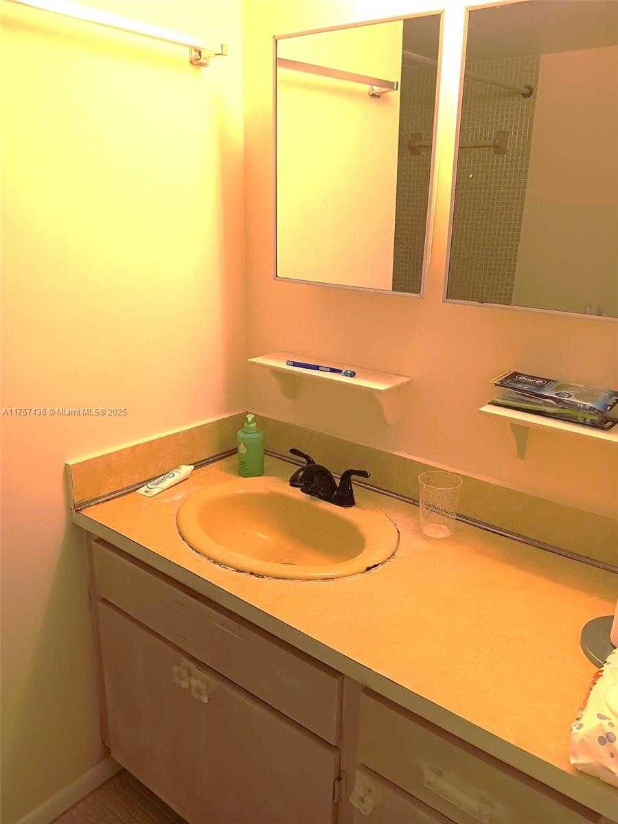 Small Image of 3545 NORTH EAST 166TH ST #304, North Miami Beach Number 14