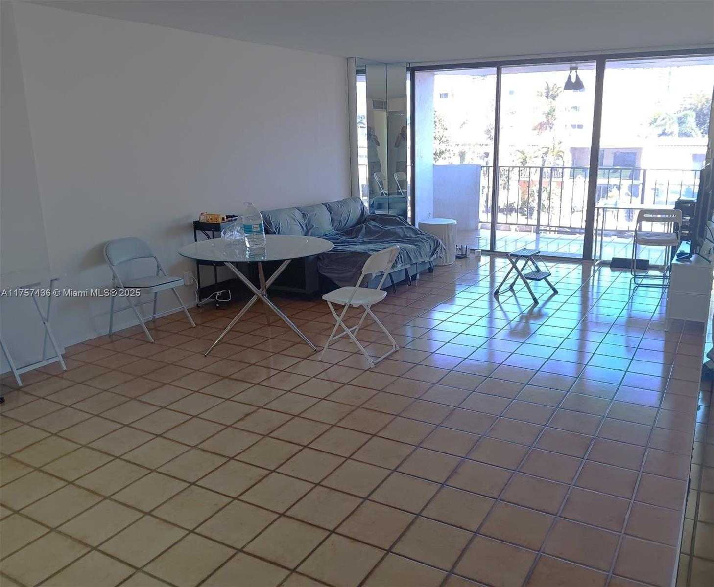 Small Image of 3545 NORTH EAST 166TH ST #304, North Miami Beach Number 4