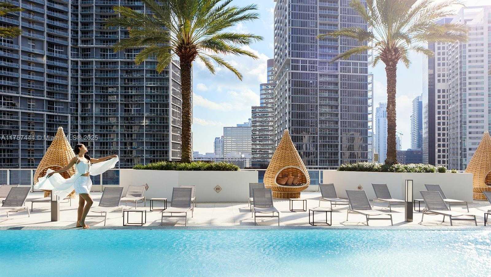 Small Image of 200 BISCAYNE BOULEVARD WAY #4702, Miami Number 16